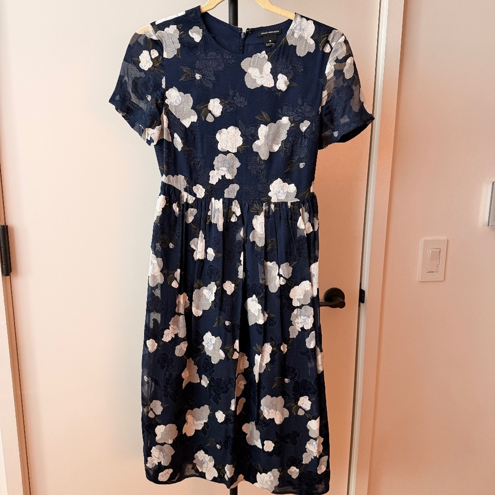 Club Monaco - Short Sleeve Midi Silk Floral Dress - Navy - Size 0